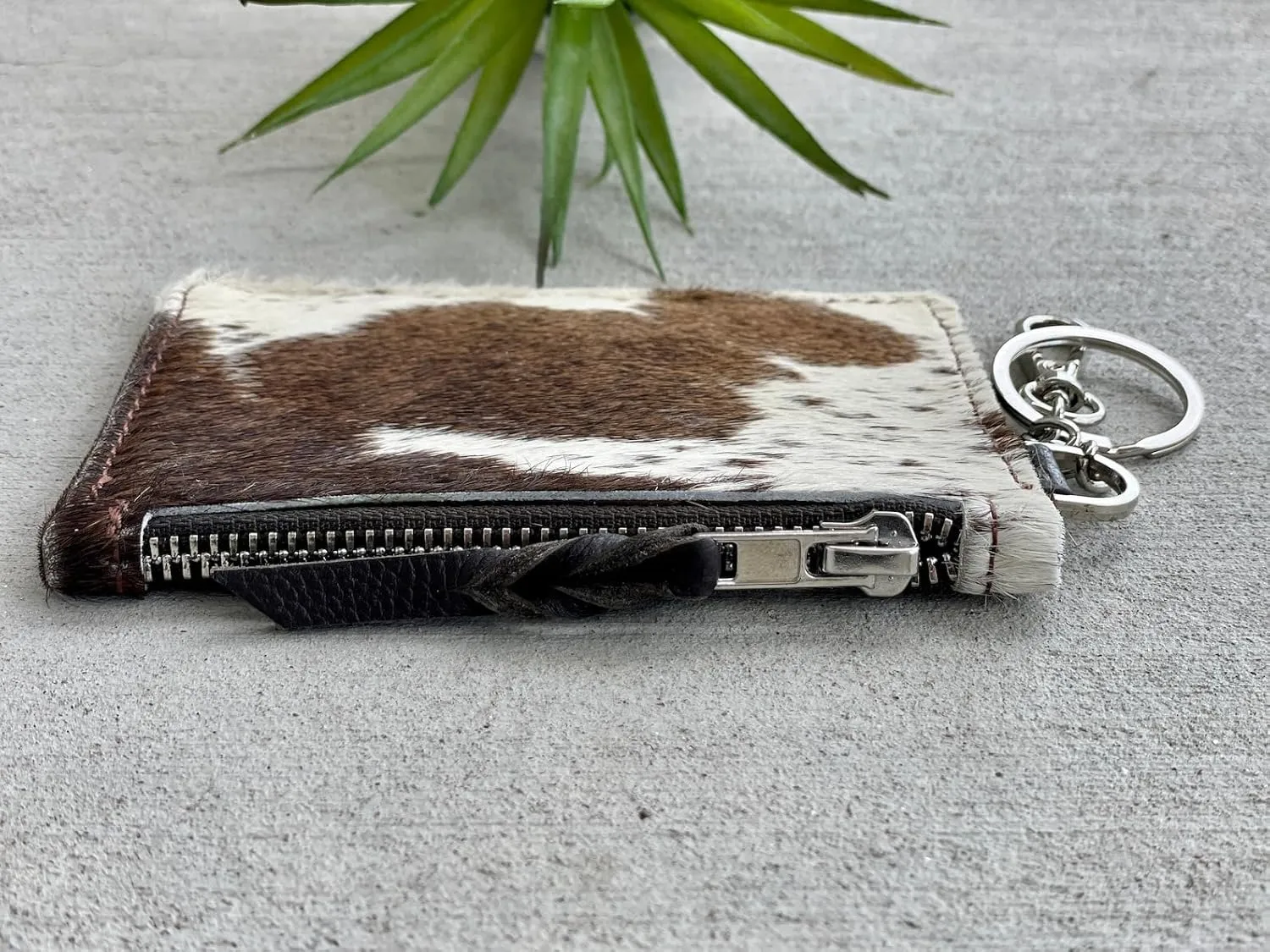 Chic Cowhide Keychain Wallet with Credit Card Holder, Coin Purse - Ideal Gifts for Her
