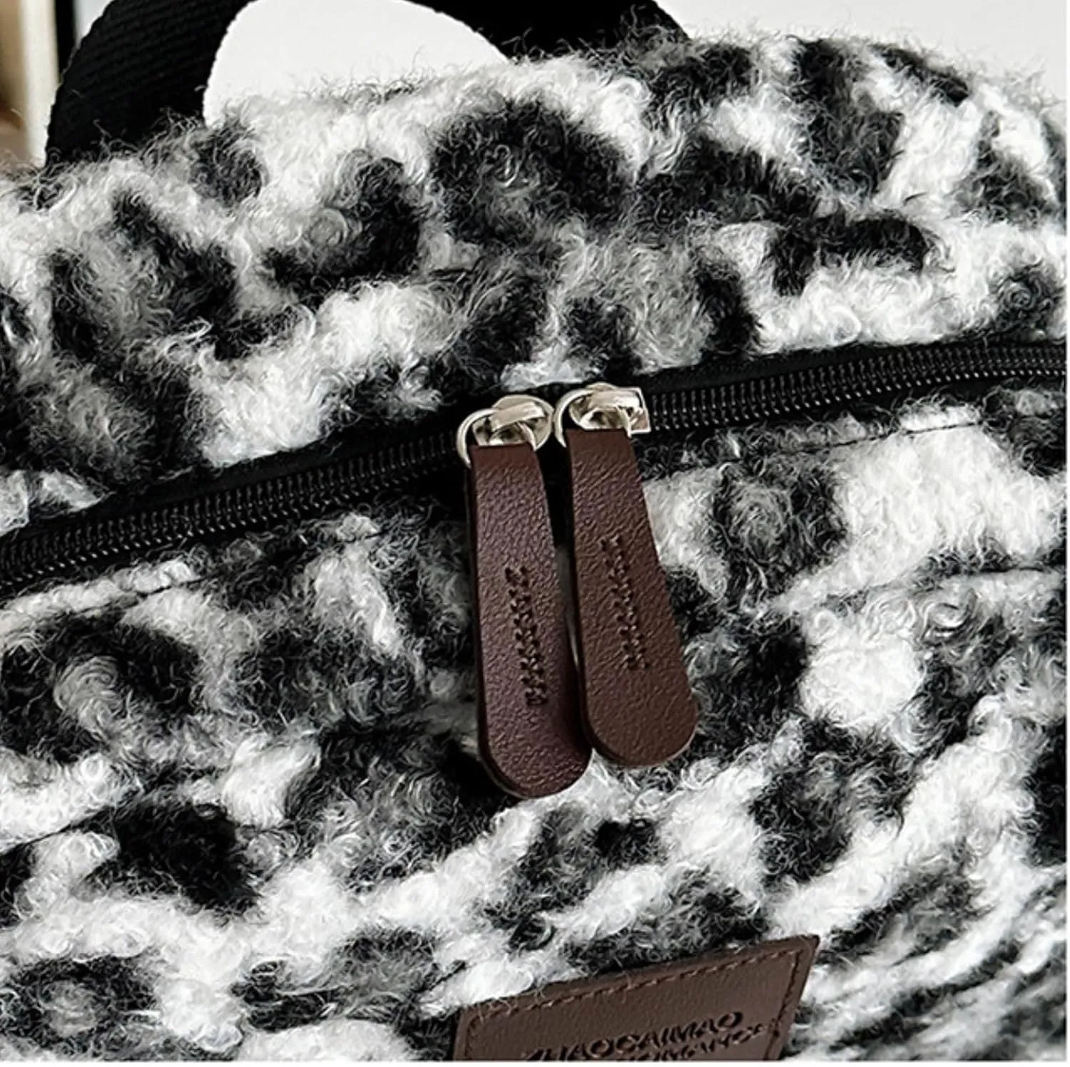 Cute Backpack Fuzzy Cheetah Shoulder Bag, Y2k Purse Fleece Chic Bookbag Trendy Aesthetic Coquette Daypack 90s Purse (White Cheetah)