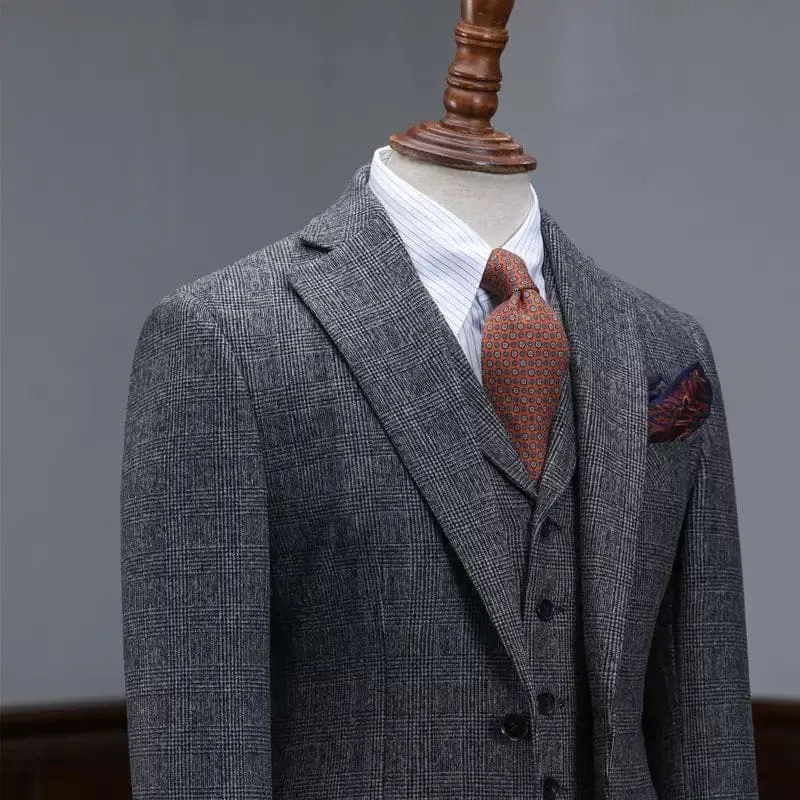 Fancy Dark Gray Plaid Three Pieces Business Suits Notched Lapel Men Suits for Wedding
