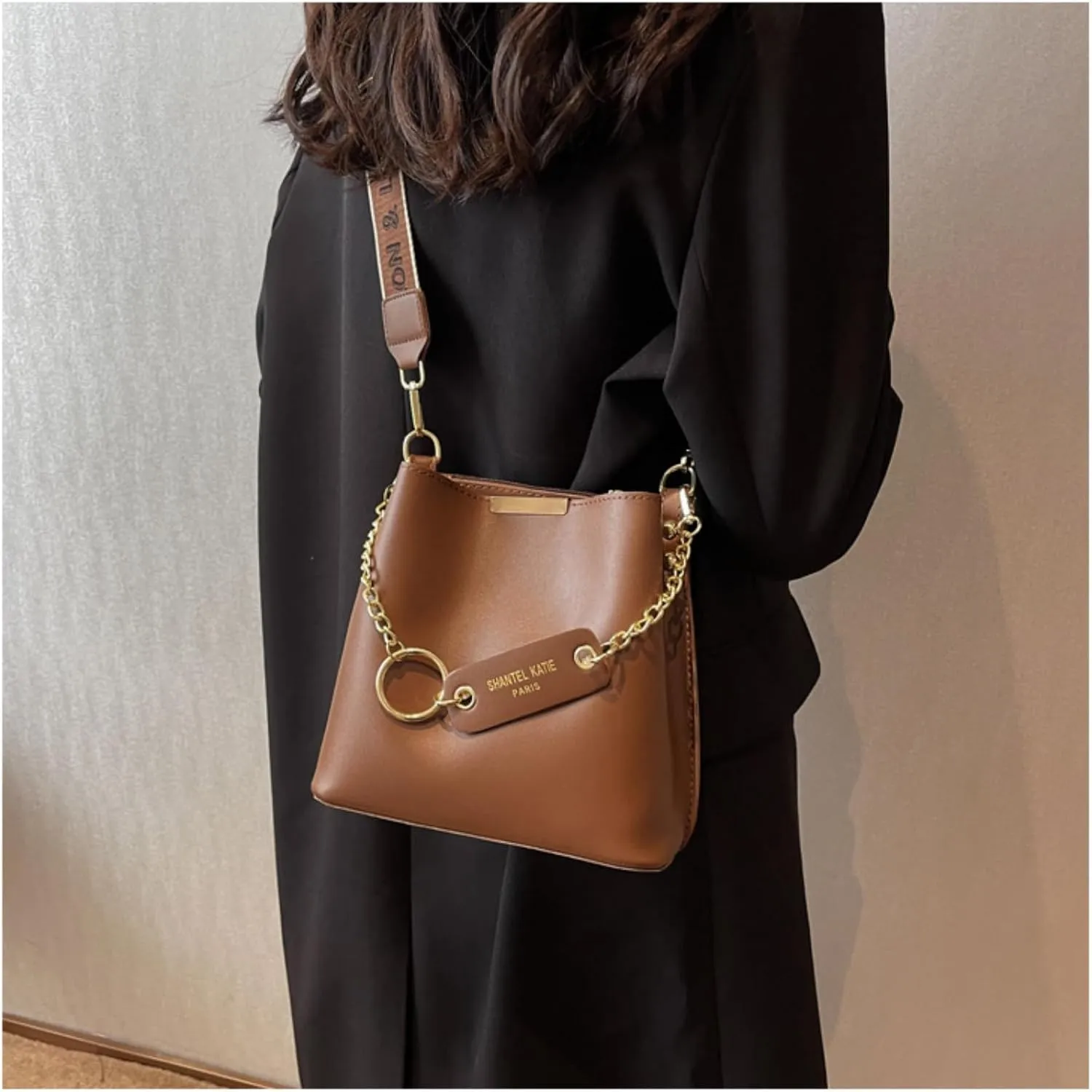 Women's Chic Large Capacity Bucket Bag - Fashionable Wide Strap, Pure Color Design, Travel & Daily Commute